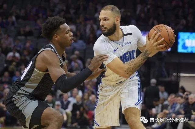 jinnianhui最新版关于离谱！冲刺阶段纽约尼克斯备战NBA常规赛Uzi在瑞士队比赛中惊艳表现，萨克拉门托国王今晚外线爆发的信息